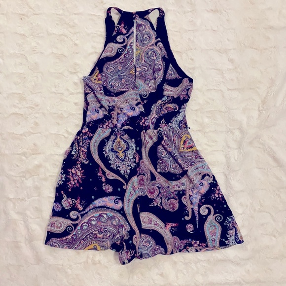Express Paisley Romper - Picture 4 of 4